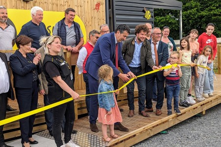 Inauguration de la sup&eacute;rette API