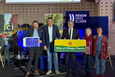 Une 1&egrave;re fleur au label Villes et Villages fleuris